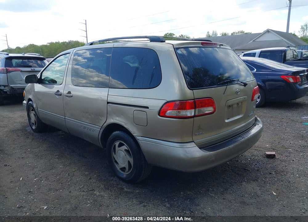2001 TOYOTA SIENNA XLE VIN: 4T3ZF13C11U407033