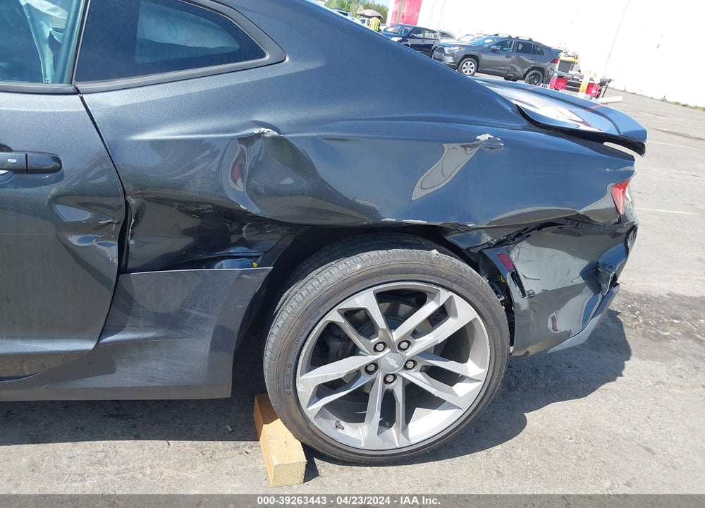 2017 CHEVROLET CAMARO 2LT VIN: 1G1FD1RS9H0113569