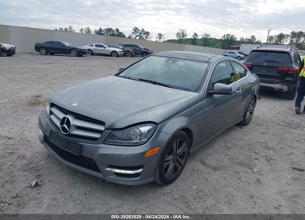 2013 MERCEDES-BENZ C 250 VIN: WDDGJ4HB1DG003890