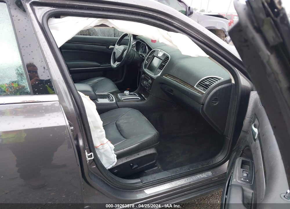 2016 CHRYSLER 300C VIN: 2C3CCAEG6GH190381