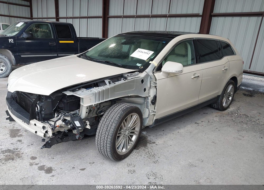 2018 LINCOLN MKT RESERVE VIN: 2LMHJ5AT1JBL00345