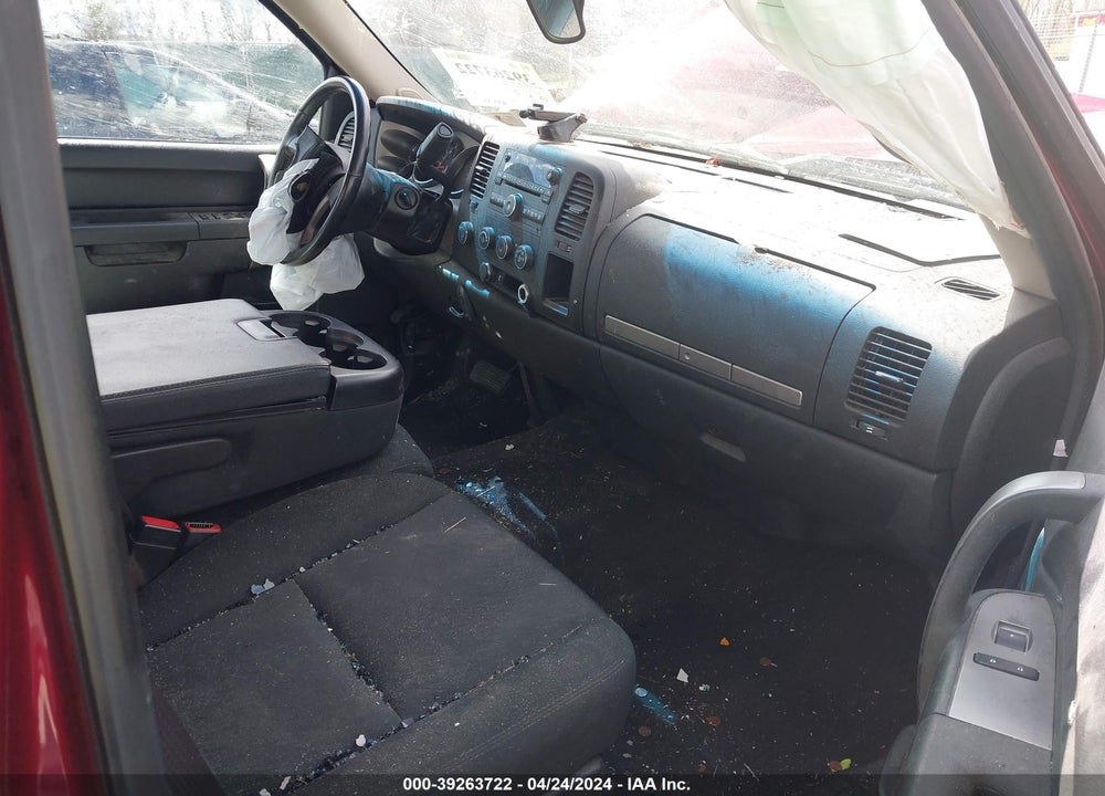 2013 CHEVROLET SILVERADO 1500 LT VIN: 1GCRKSE78DZ227649
