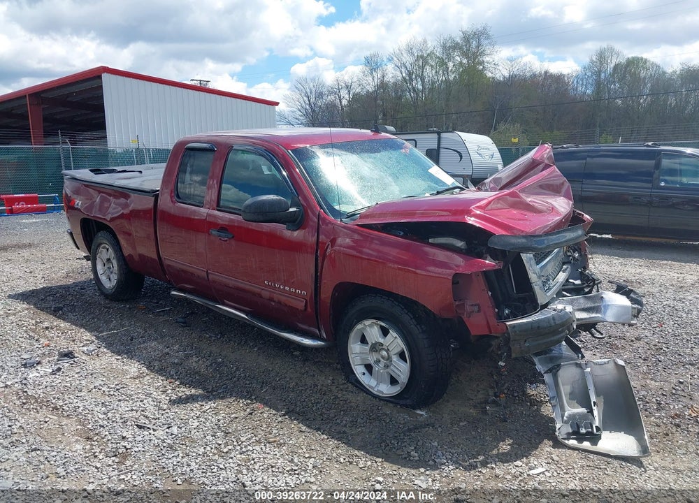 2013 CHEVROLET SILVERADO 1500 LT VIN: 1GCRKSE78DZ227649