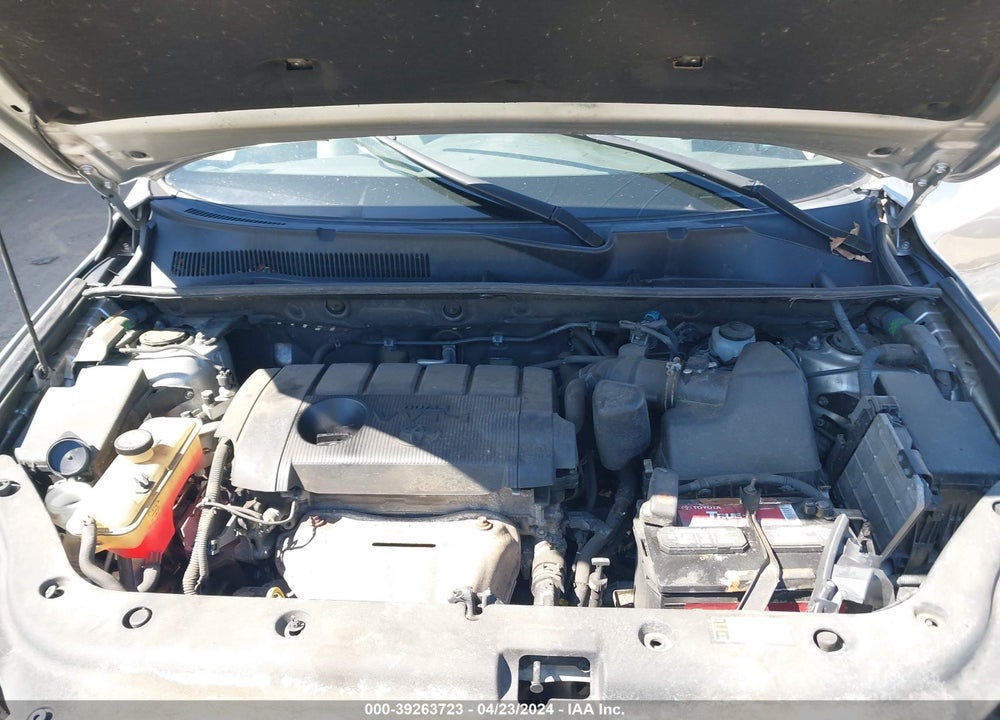 2011 TOYOTA RAV4 VIN: 2T3KF4DV0BW098188