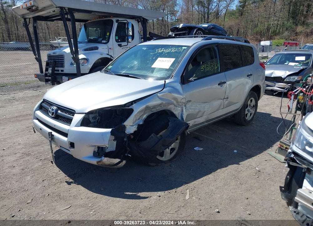2011 TOYOTA RAV4 VIN: 2T3KF4DV0BW098188