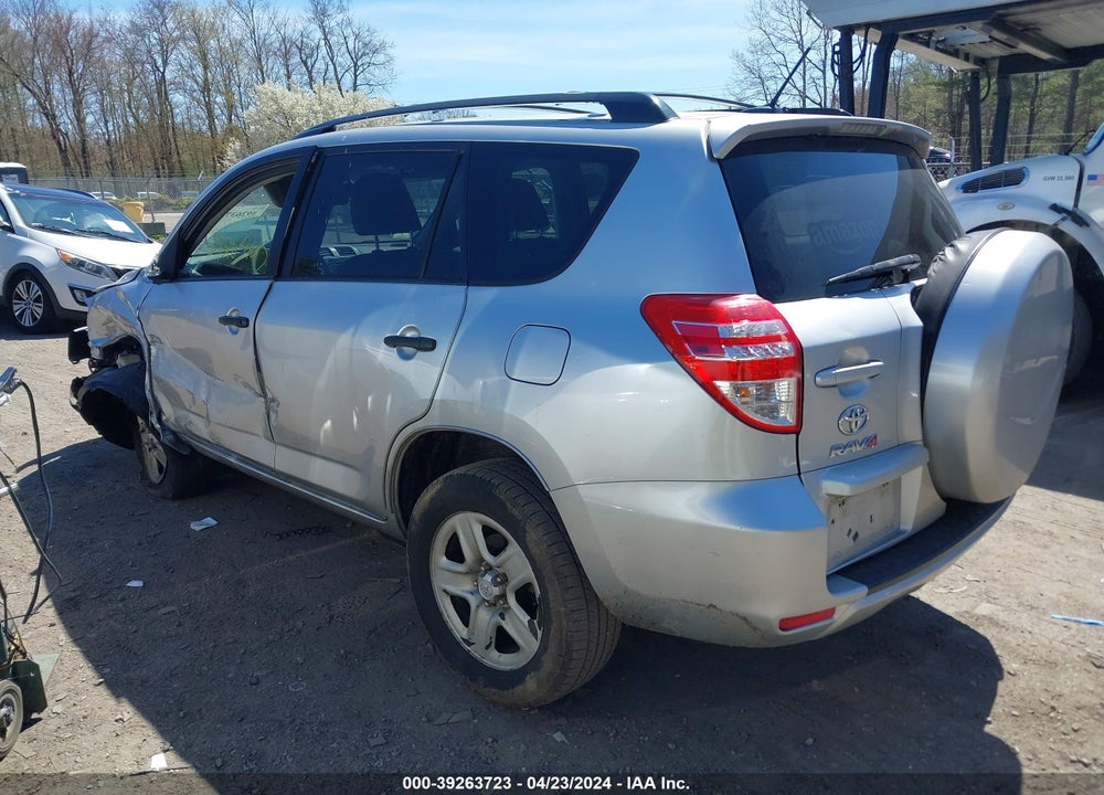 2011 TOYOTA RAV4 VIN: 2T3KF4DV0BW098188