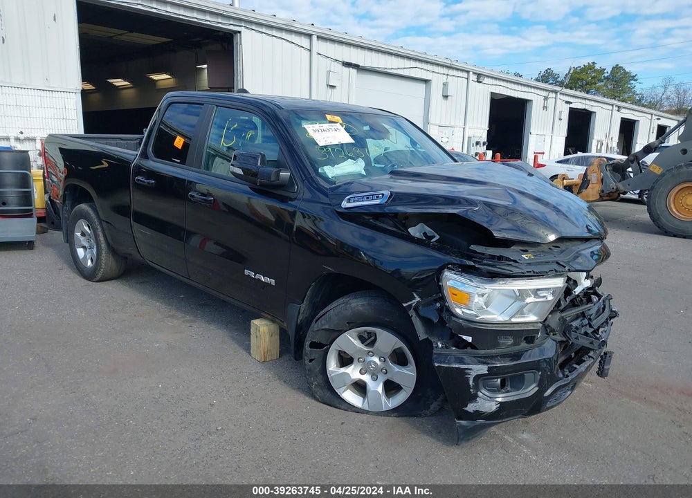 2021 RAM 1500 BIG HORN QUAD CAB 4X4 6'4 BOX VIN: 1C6RRFBG2MN520601