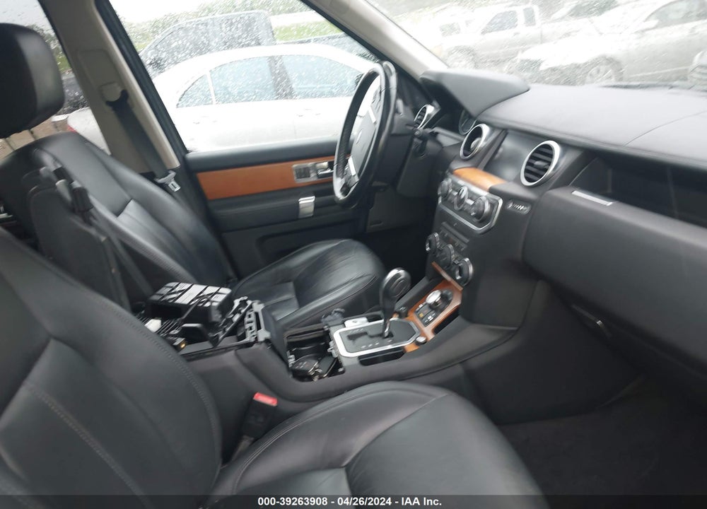 2011 LAND ROVER LR4 VIN: SALAK2D41BA579982