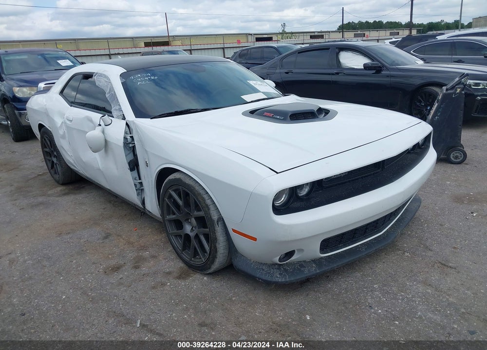 2016 DODGE CHALLENGER 392 HEMI SCAT PACK SHAKER VIN: 2C3CDZFJXGH263676