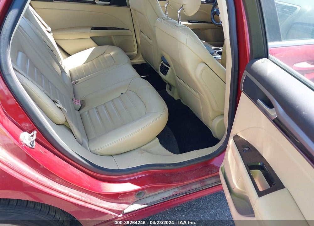 2013 FORD FUSION SE VIN: 3FA6P0HR1DR131846