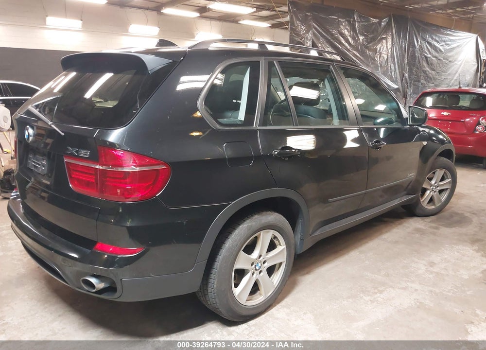 2011 BMW X5 VIN: 5UXZV4C52BL412864