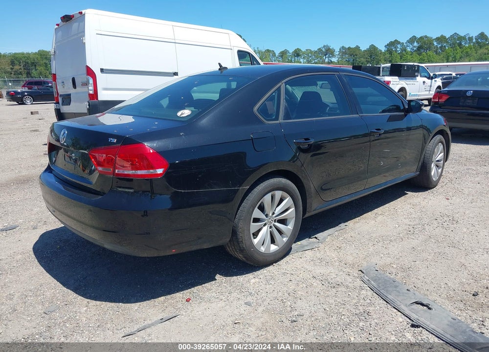 2014 VOLKSWAGEN PASSAT 1.8T S VIN: 1VWAS7A35EC065493