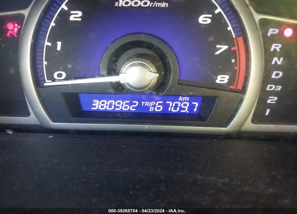2010 HONDA CIVIC LX VIN: 19XFA1F52AE061620