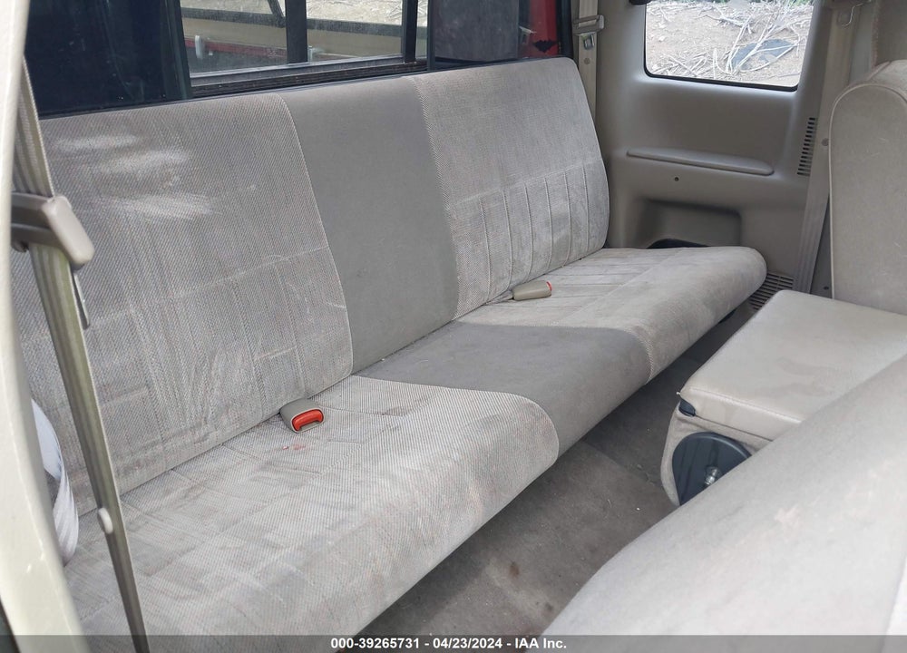 1995 DODGE RAM 2500 VIN: 3B7KC23W3SM129135