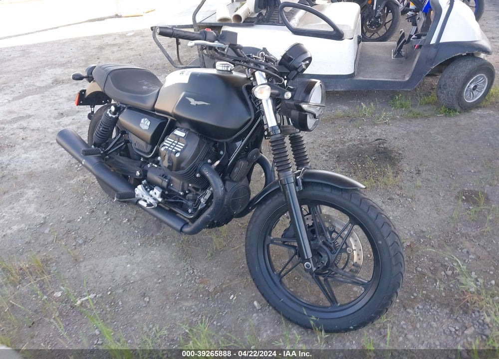 2021 MOTO GUZZI V7 STONE VIN: ZGUKZUA06MM000049