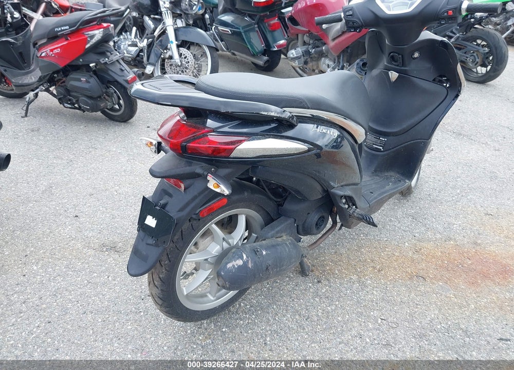 2022 PIAGGIO LIBERTY 50/50 S VIN: ZAPC546B1N7002481