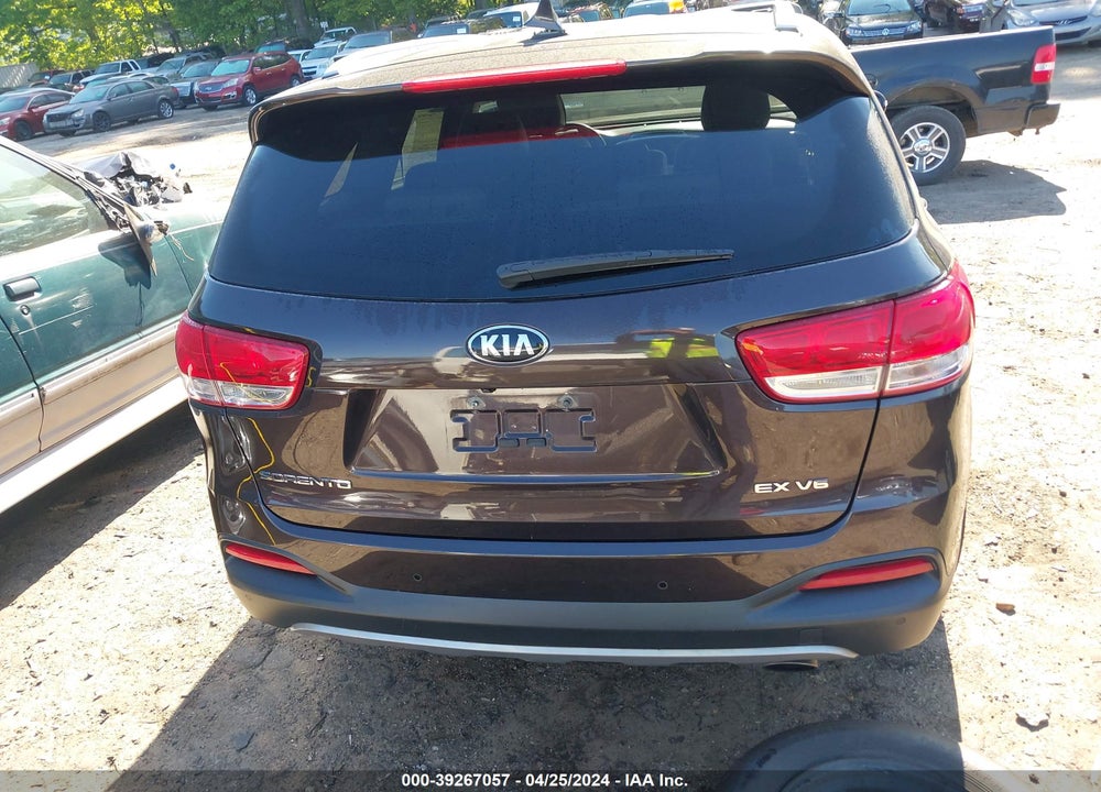 2016 KIA SORENTO 3.3L EX VIN: 5XYPH4A56GG071894