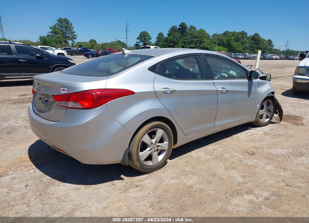 2013 HYUNDAI ELANTRA GLS VIN: 5NPDH4AE7DH274882