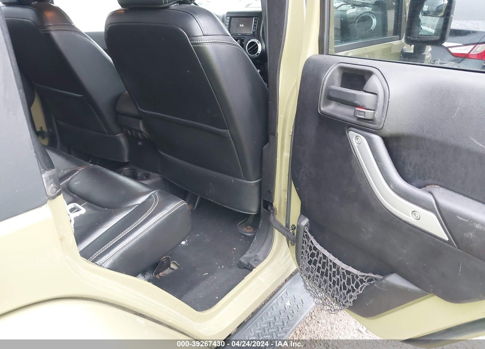 2013 JEEP WRANGLER UNLIMITED SAHARA VIN: 1C4BJWEG1DL633044