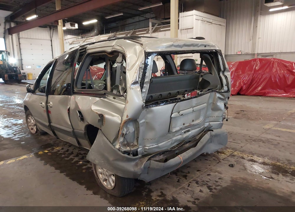 2000 DODGE GRAND CARAVAN SE VIN: 1B4GP44R9YB750035