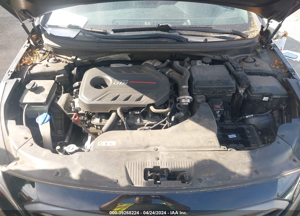 2017 HYUNDAI SONATA SPORT 2.0T VIN: 5NPE34AB0HH561916