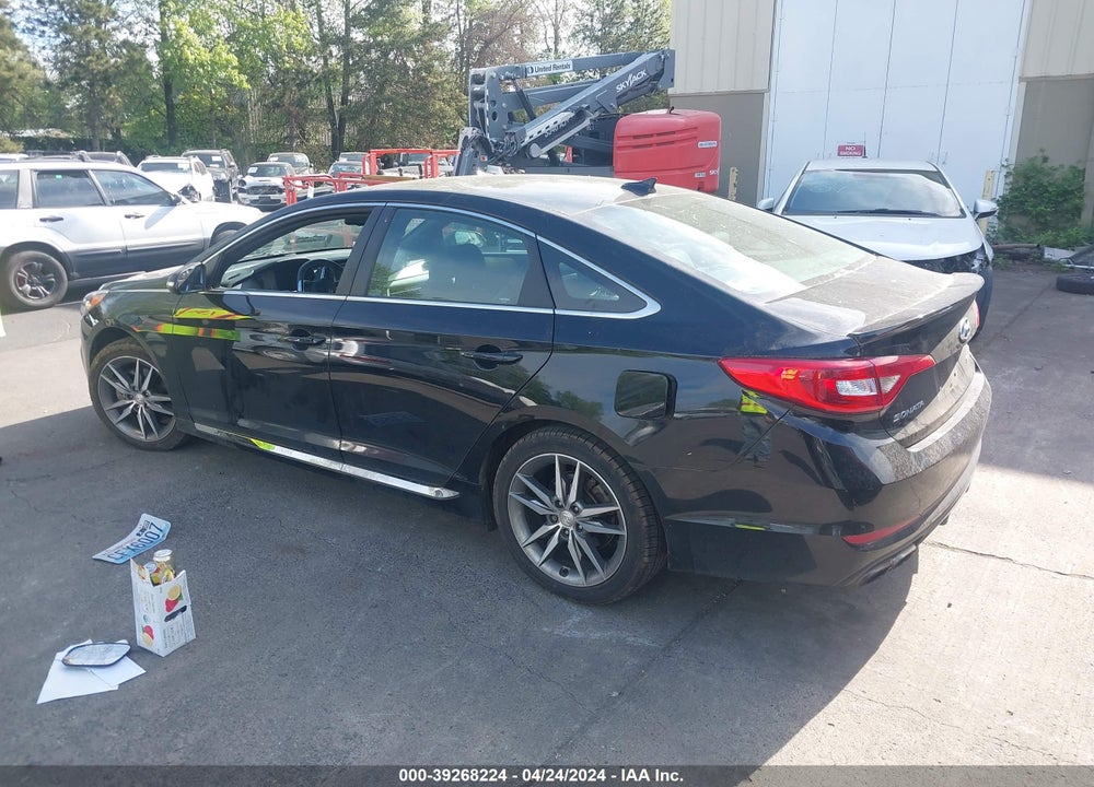 2017 HYUNDAI SONATA SPORT 2.0T VIN: 5NPE34AB0HH561916