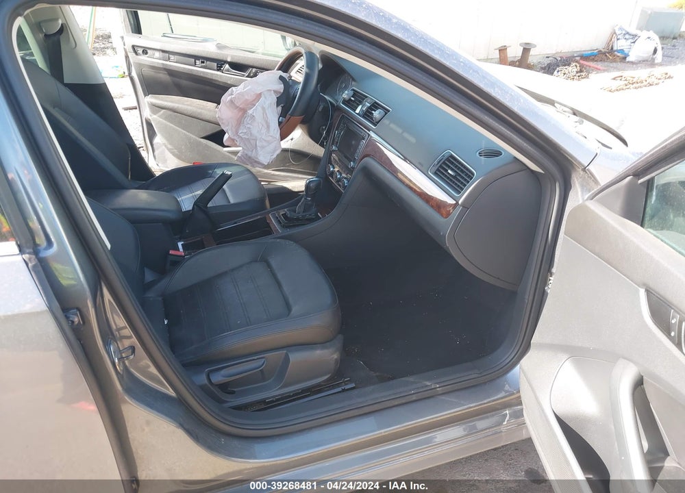 2012 VOLKSWAGEN PASSAT 2.5L SEL VIN: 1VWCP7A34CC036400