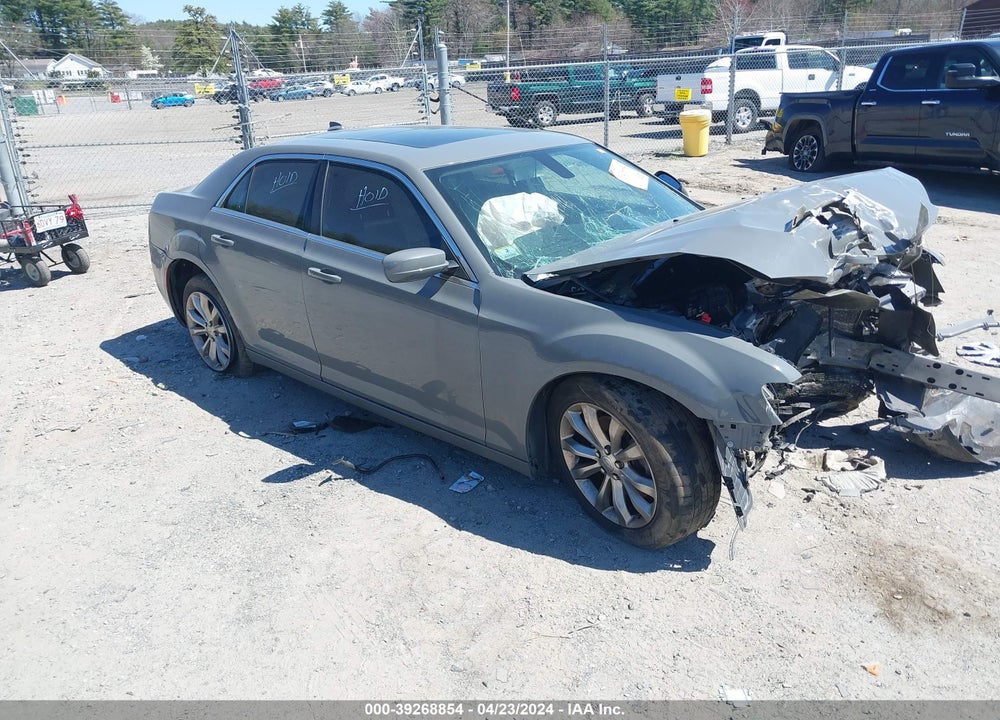 2019 CHRYSLER 300 TOURING L AWD VIN: 2C3CCARG6KH579668