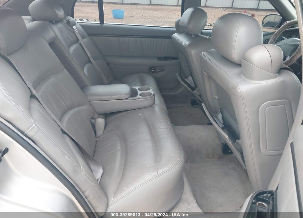 2001 BUICK PARK AVENUE ULTRA VIN: 1G4CU541414229269