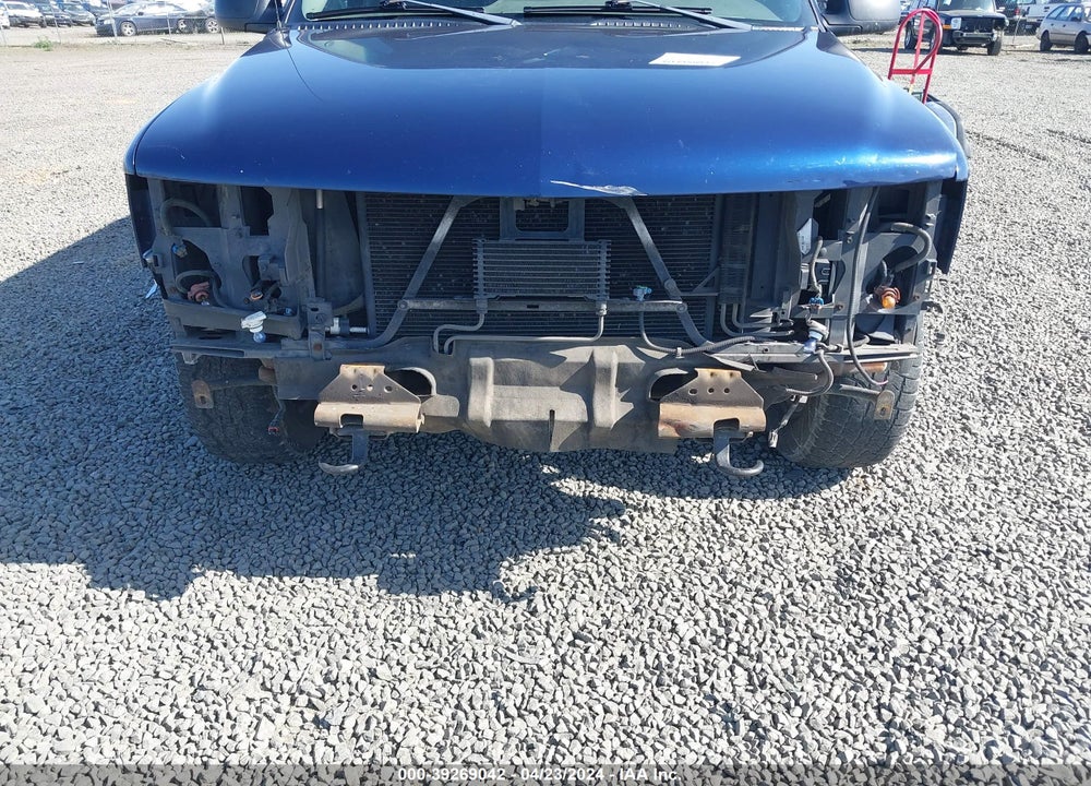 2003 CHEVROLET SUBURBAN 1500 LS VIN: 1GNFK16Z53J205741