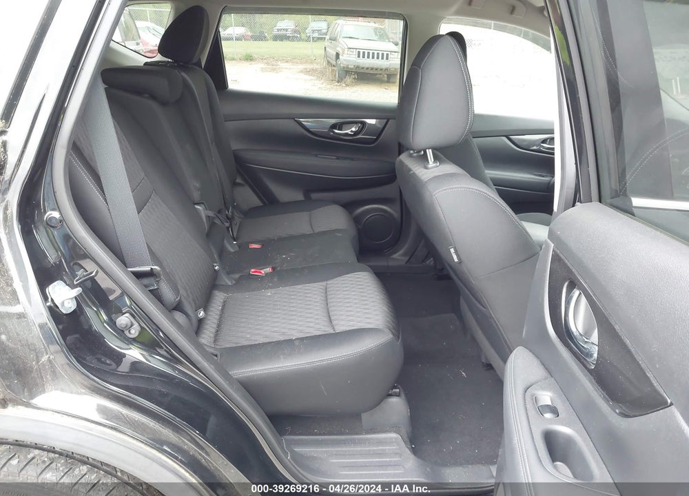 2018 NISSAN ROGUE SV VIN: KNMAT2MT9JP583897