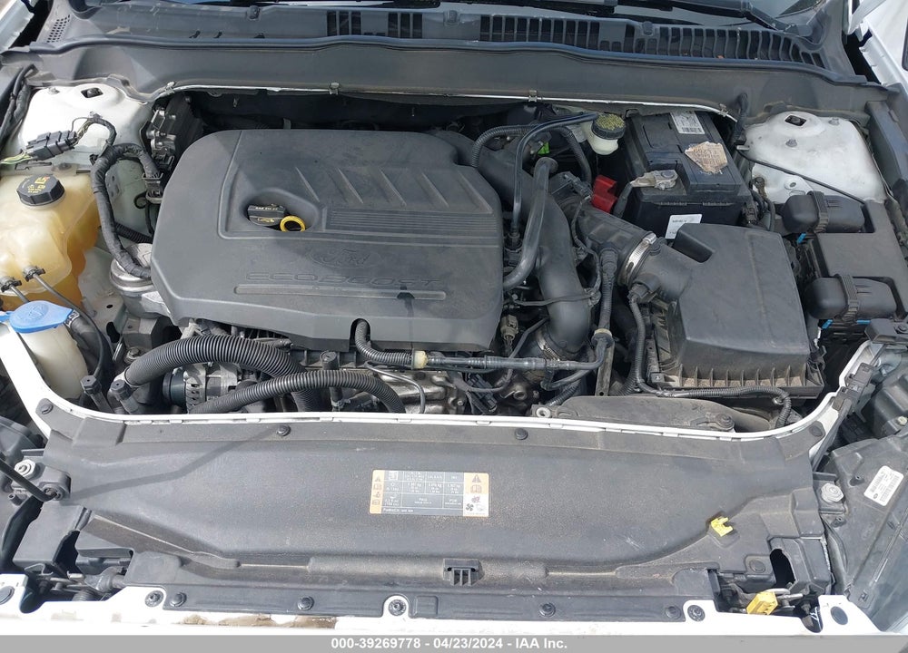2015 FORD FUSION SE VIN: 3FA6P0HD4FR257836