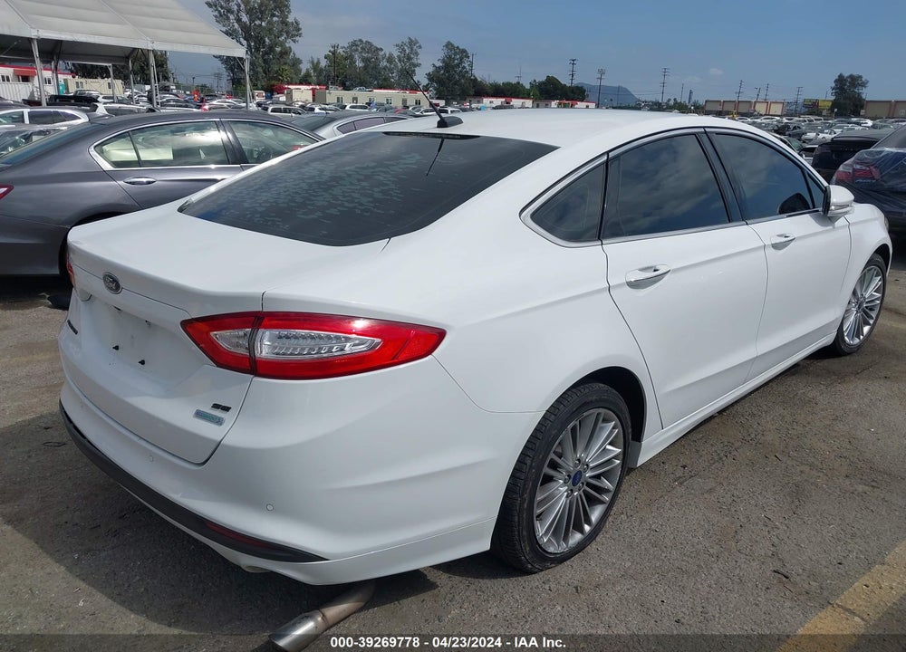 2015 FORD FUSION SE VIN: 3FA6P0HD4FR257836