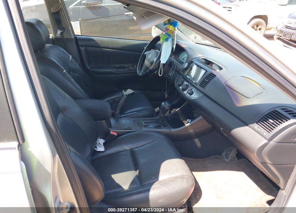 2002 TOYOTA CAMRY SE V6 VIN: 4T1BF32K32U521292
