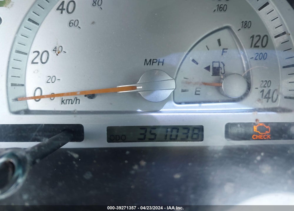 2002 TOYOTA CAMRY SE V6 VIN: 4T1BF32K32U521292