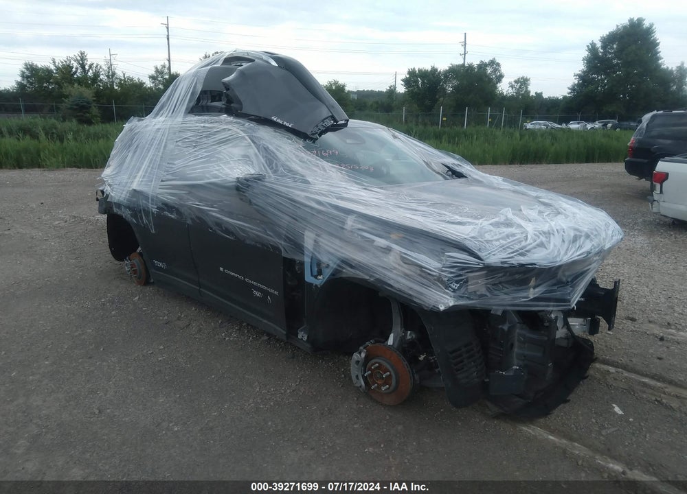 2024 JEEP GRAND CHEROKEE LAREDO X 4X4 VIN: 1C4RJHAG2RC185825