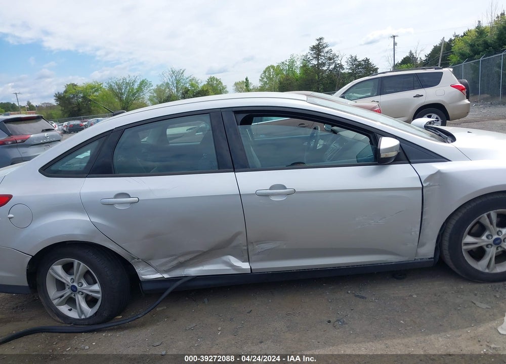 2014 FORD FOCUS SE VIN: 1FADP3F2XEL450824