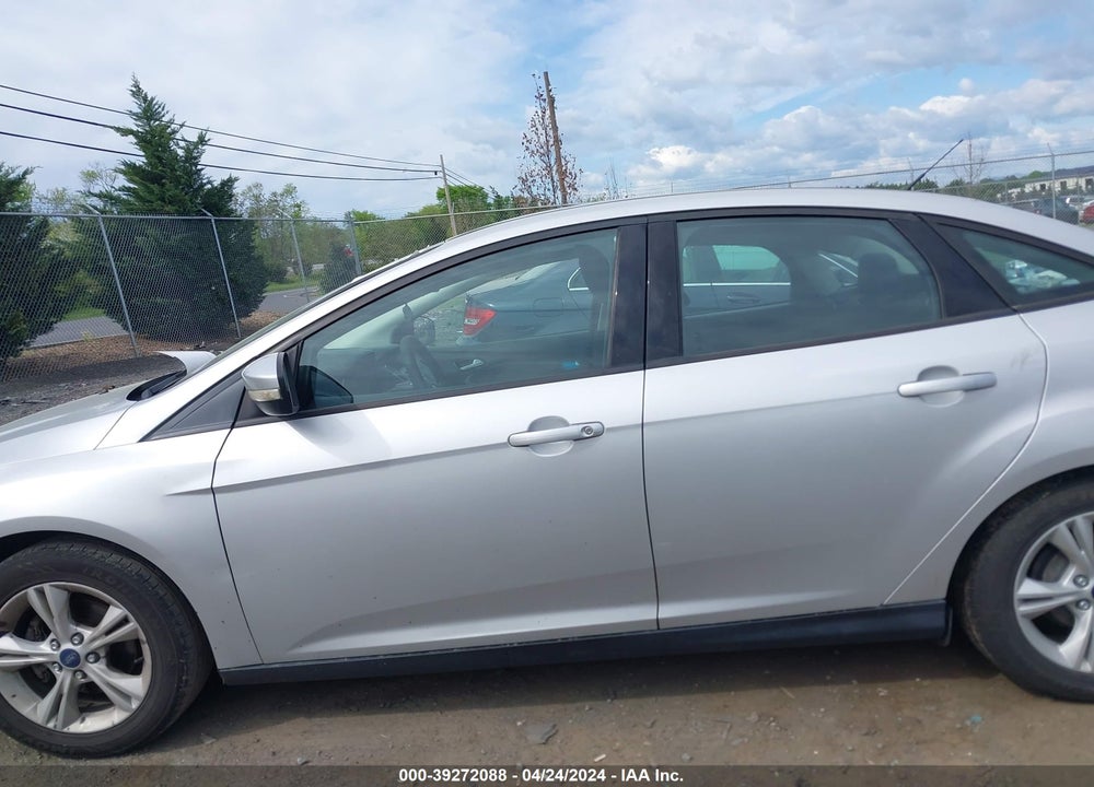 2014 FORD FOCUS SE VIN: 1FADP3F2XEL450824