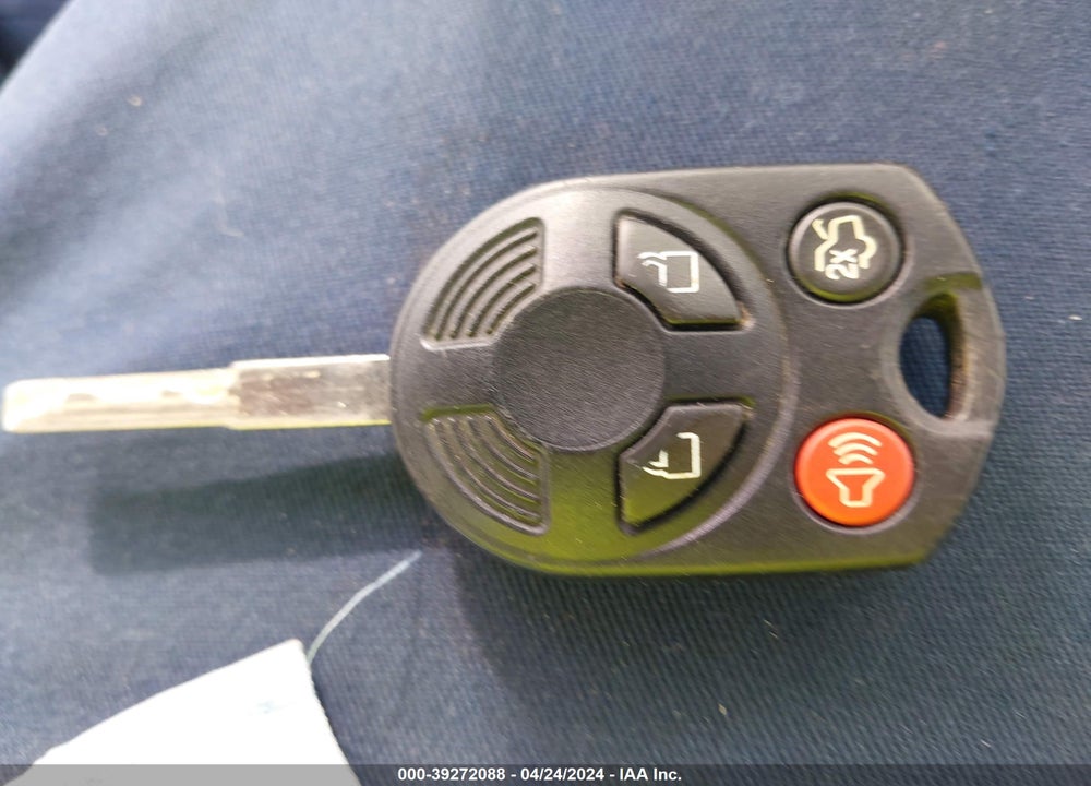 2014 FORD FOCUS SE VIN: 1FADP3F2XEL450824