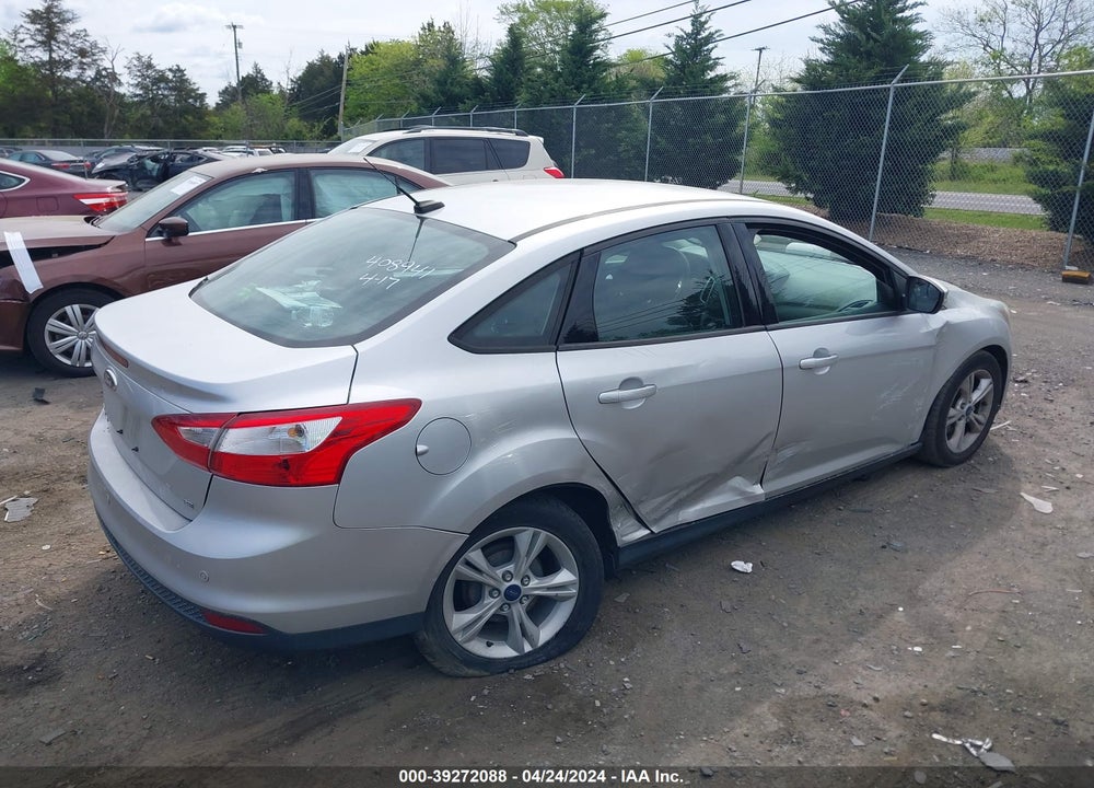2014 FORD FOCUS SE VIN: 1FADP3F2XEL450824