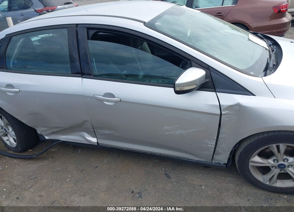2014 FORD FOCUS SE VIN: 1FADP3F2XEL450824