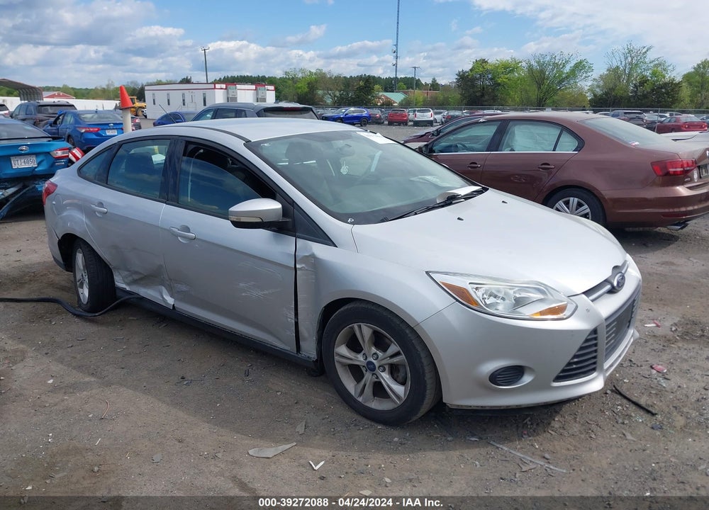 2014 FORD FOCUS SE VIN: 1FADP3F2XEL450824