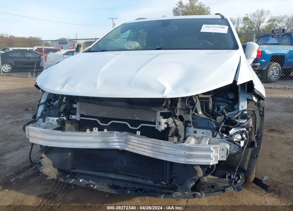 2019 CHRYSLER PACIFICA TOURING L VIN: 2C4RC1BG9KR627111