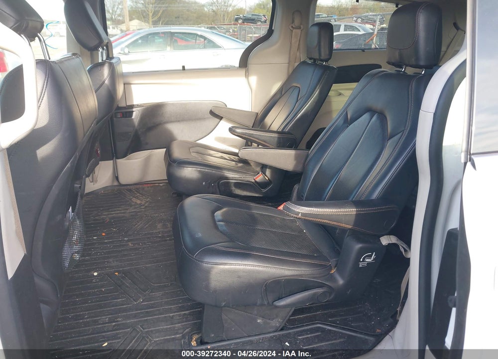 2019 CHRYSLER PACIFICA TOURING L VIN: 2C4RC1BG9KR627111