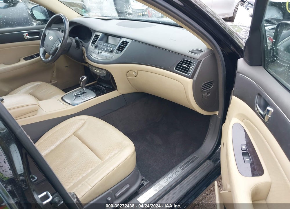 2009 HYUNDAI GENESIS 3.8 VIN: KMHGC46E39U018008