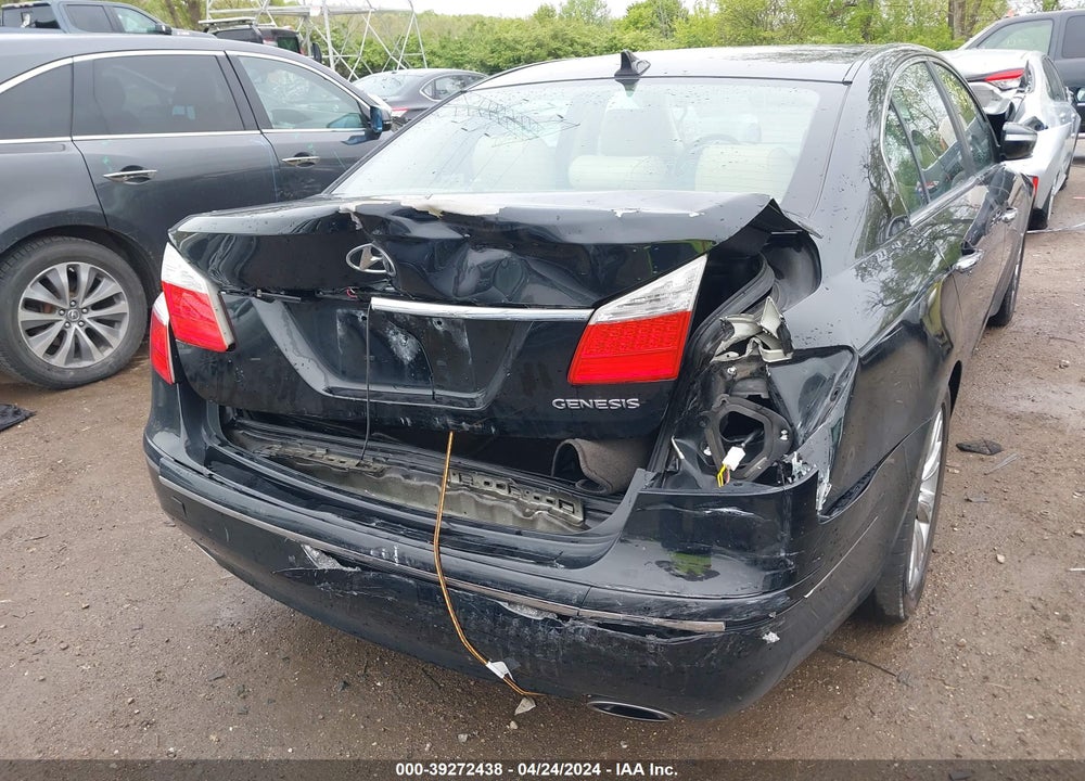 2009 HYUNDAI GENESIS 3.8 VIN: KMHGC46E39U018008