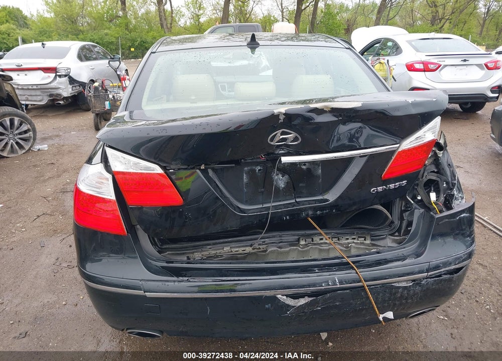 2009 HYUNDAI GENESIS 3.8 VIN: KMHGC46E39U018008