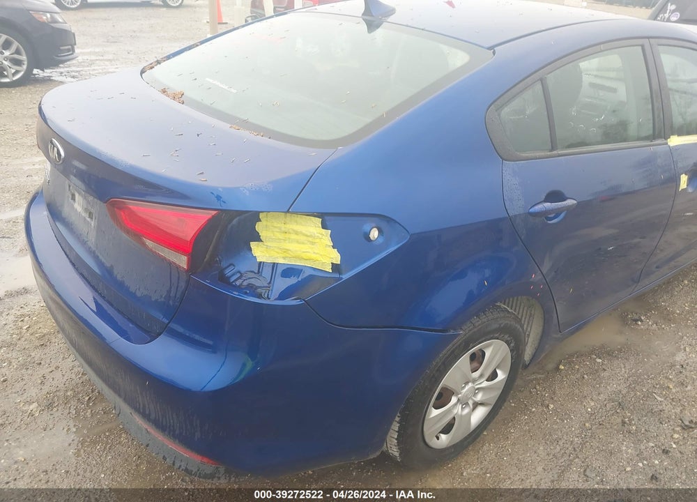 2018 KIA FORTE LX VIN: 3KPFK4A73JE189064