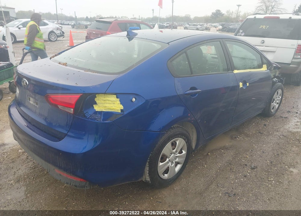 2018 KIA FORTE LX VIN: 3KPFK4A73JE189064