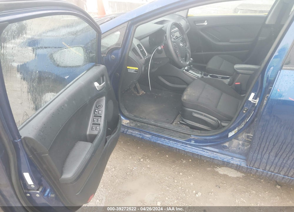 2018 KIA FORTE LX VIN: 3KPFK4A73JE189064
